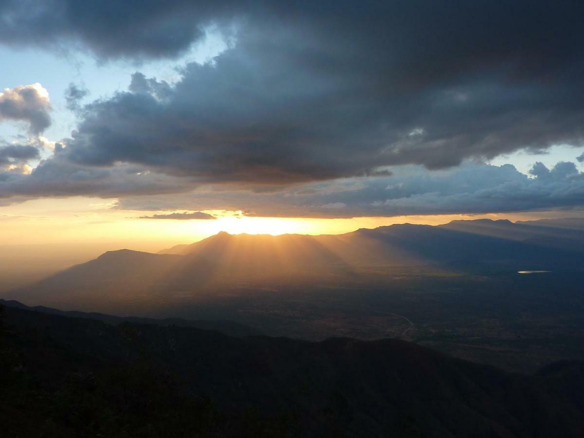 הוילה Ndungu Mambo View Point מראה חיצוני תמונה